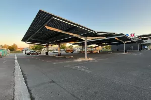 Ombrières solaires Developp'Sun au Super U de Caussade